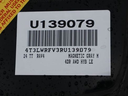 Used 2024 Toyota RAV4 LE AWD/4WD image 7