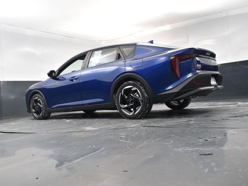 Used 2025 Kia K4 EX image 25