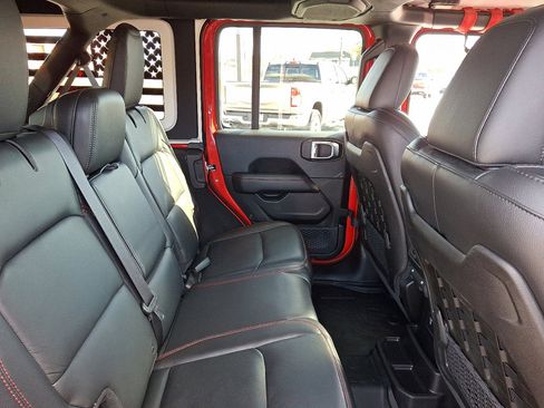 Used 2019 Jeep Wrangler Unlimited Rubicon w/ Dual Top Group image 15