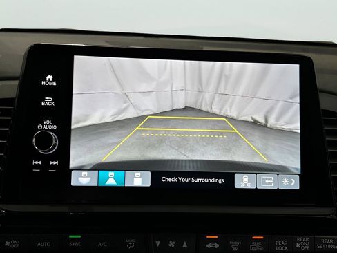 Used 2026 Honda Odyssey Elite image 18