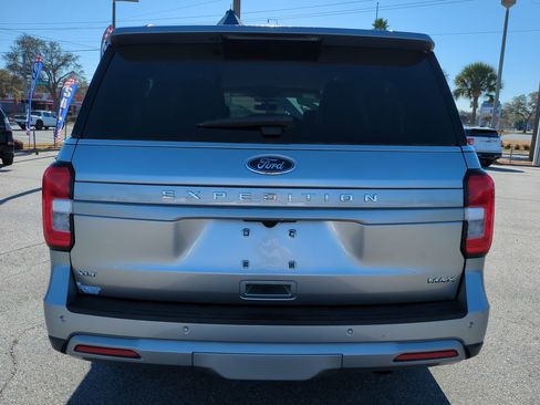 Used 2024 Ford Expedition Max XLT image 5