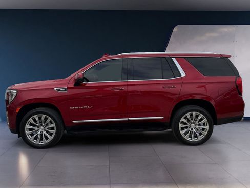 Used 2024 GMC Yukon Denali w/ Advanced Technology Package image 2