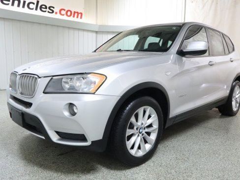 Used 2014 BMW X3 xDrive28i AWD/4WD image 2