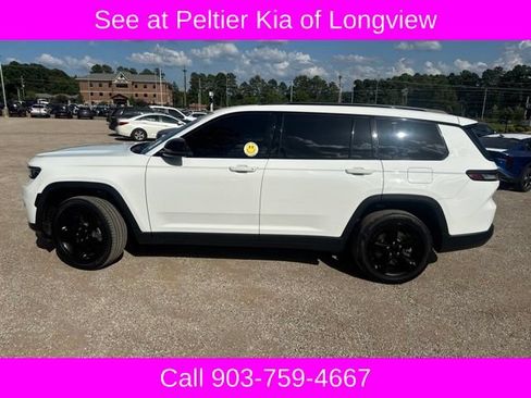 Used 2024 Jeep Grand Cherokee L Limited w/ Black Appearance Package AWD/4WD image 5