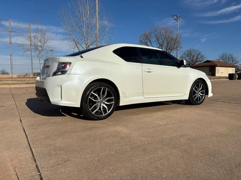 Used 2016 Scion tC image 24