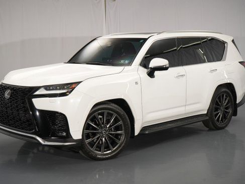 Used 2025 Lexus LX 700h F Sport image 1