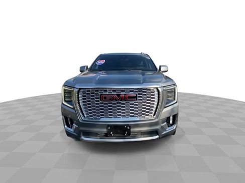 Used 2023 GMC Yukon XL Denali w/ Denali Reserve Package AWD/4WD image 5