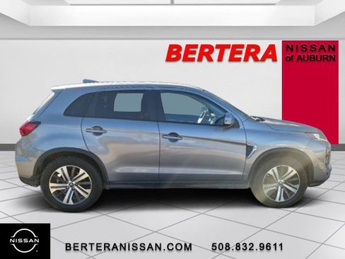 Used 2022 Mitsubishi Outlander Sport AWD image 2