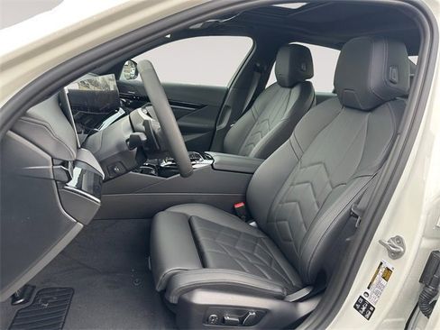 New 2026 BMW 530i xDrive image 9