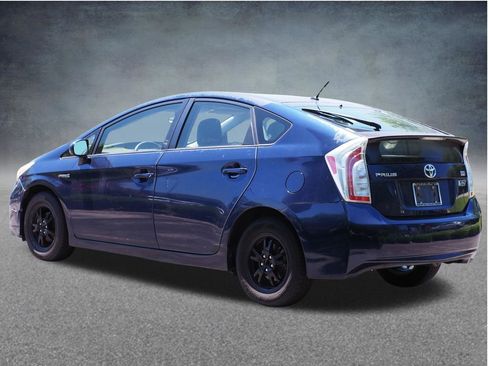 Used 2018 Toyota Prius Two w/ Prius Two Safety Plus Package FWD image 10