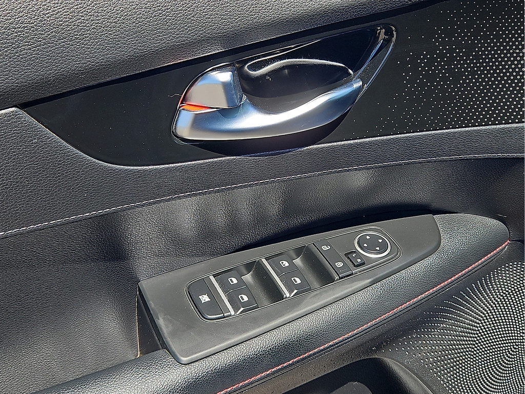 Used 2023 Kia Forte GT FWD image 12
