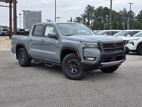 New 2026 Nissan Frontier Pro-X w/ Tow Package RWD image 2