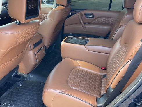Used 2019 INFINITI QX80 Luxe image 11