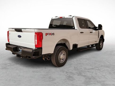 Used 2025 Ford F250 XL AWD/4WD image 11
