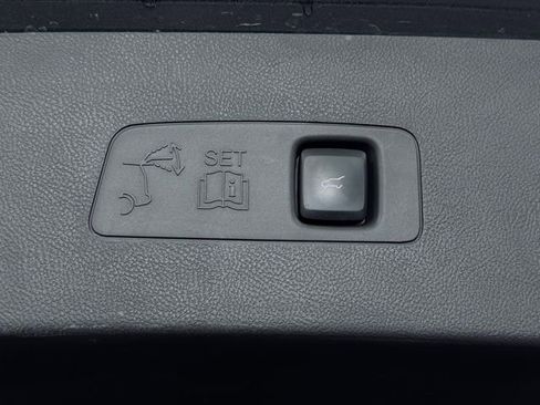 Used 2022 Lincoln Corsair AWD w/ Equipment Group 101A image 12