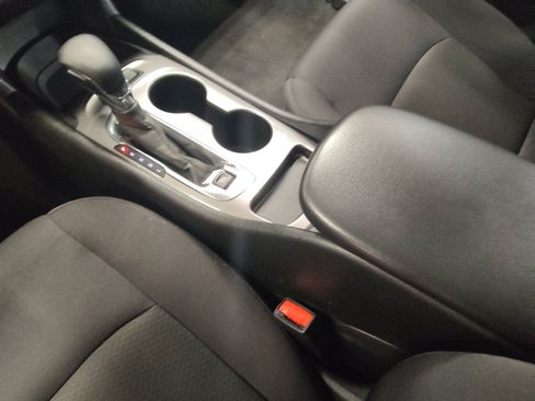 Used 2023 Chevrolet Malibu LS FWD image 26