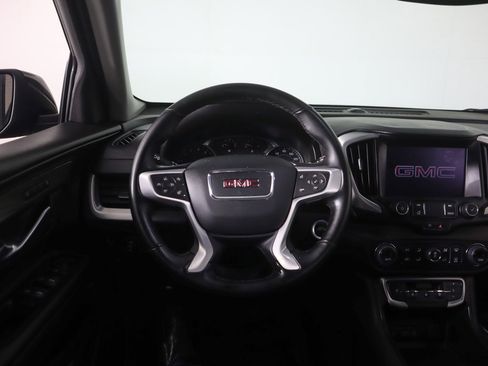 Used 2024 GMC Terrain SLT image 40