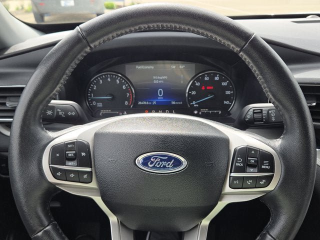 Used 2024 Ford Explorer XLT w/ Equipment Group 202A AWD/4WD image 32