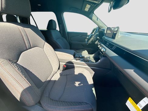 New 2026 Honda Pilot Sport image 25