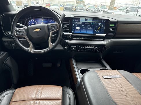 Used 2024 Chevrolet Silverado 2500 High Country w/ Technology Package image 25