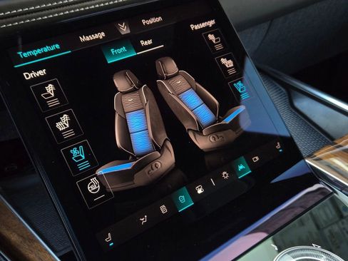 New 2026 Cadillac Escalade ESV Platinum Sport w/ LPO, ONYX Package image 22