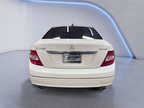 Used 2011 Mercedes-Benz C 300 4MATIC Sedan image 7