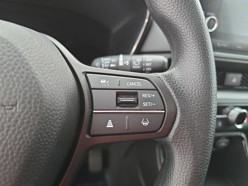 Certified 2025 Honda CR-V EX image 17