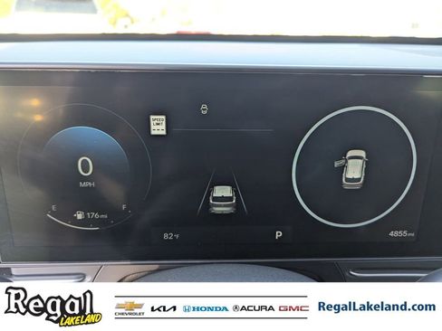 Used 2025 Hyundai Kona Limited image 30