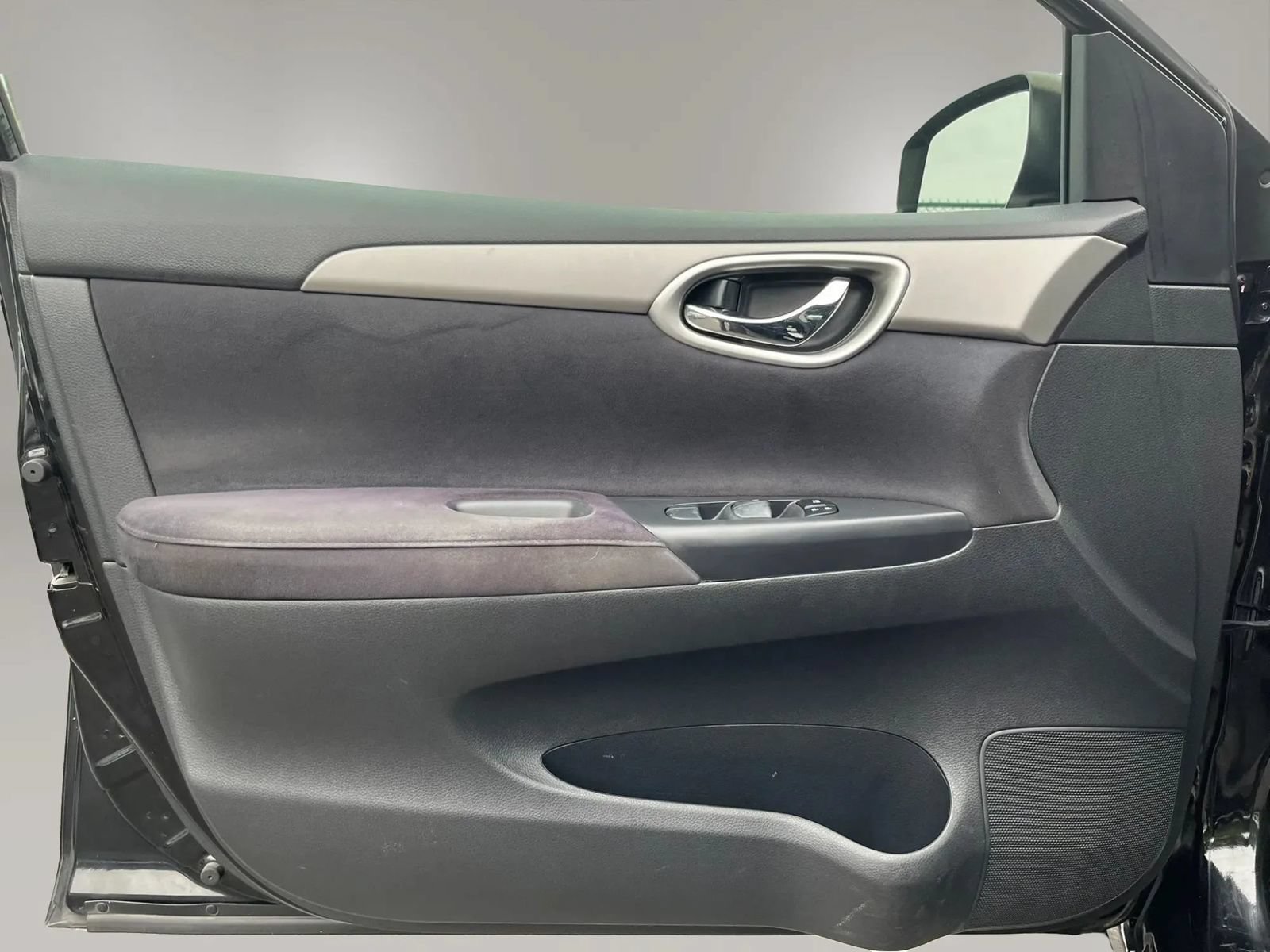 Used 2013 Nissan Sentra SV w/ Driver Pkg FWD image 11
