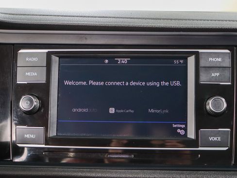 Used 2024 Volkswagen Jetta SE image 19