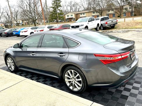 Used 2014 Toyota Avalon Limited image 3