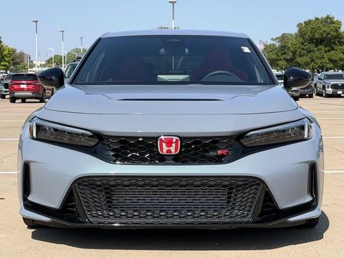 Used 2025 Honda Civic Type R image 8