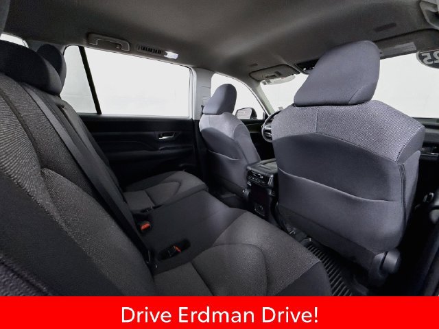 Certified 2025 Toyota Grand Highlander FWD image 29