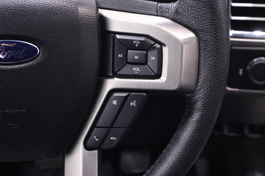 Used 2015 Ford F150 Platinum w/ Equipment Group 701A Luxury AWD/4WD image 25