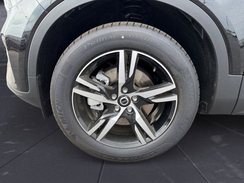 New 2026 Volvo XC40 B5 Core image 14