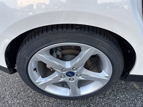 Used 2014 Ford Focus Titanium image 17
