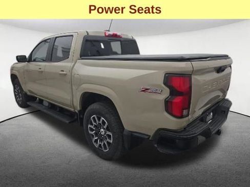 Used 2024 Chevrolet Colorado Z71 w/ Z71 Convenience Package 2 AWD/4WD image 7