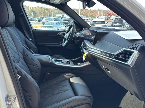 New 2026 BMW X5 sDrive40i w/ M Sport Package image 9