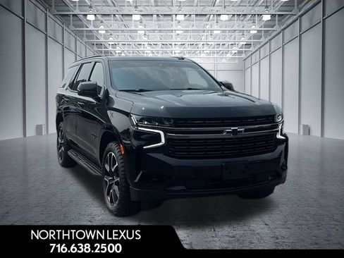 Used 2022 Chevrolet Tahoe RST w/ Luxury Package AWD/4WD image 4