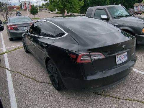 Used 2019 Tesla Model 3 Long Range AWD/4WD image 3