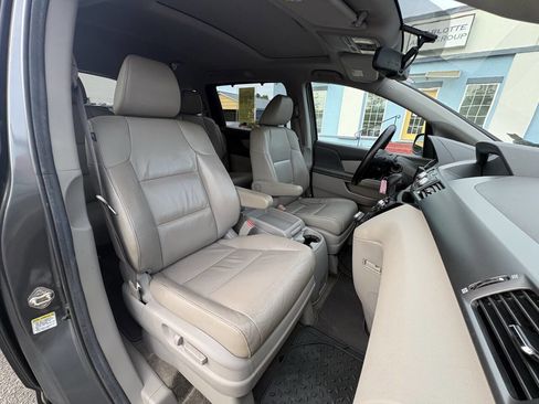 Used 2013 Honda Odyssey EX-L image 16