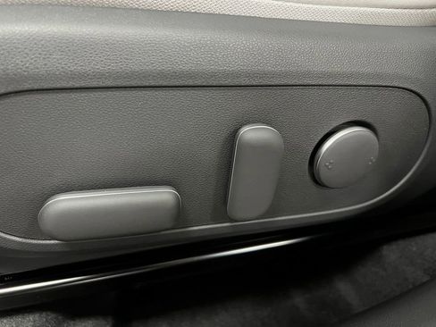 New 2026 Hyundai Kona SEL Premium FWD image 10