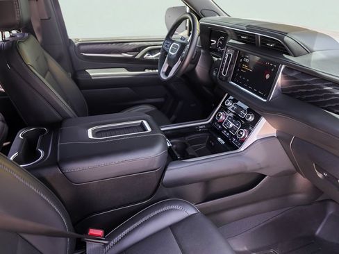 Used 2023 GMC Yukon Denali AWD/4WD image 34