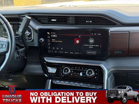 Used 2024 GMC Sierra 3500 Denali Ultimate AWD/4WD image 35