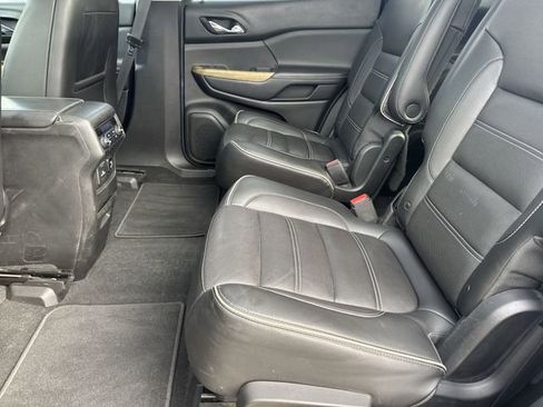 Certified 2018 GMC Acadia Denali w/ Technology Package image 27