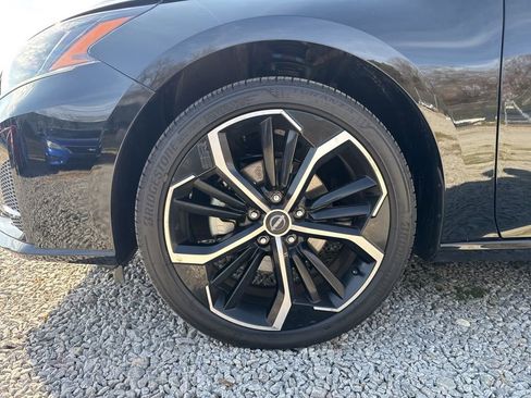 Used 2025 Nissan Altima 2.5 SR image 12