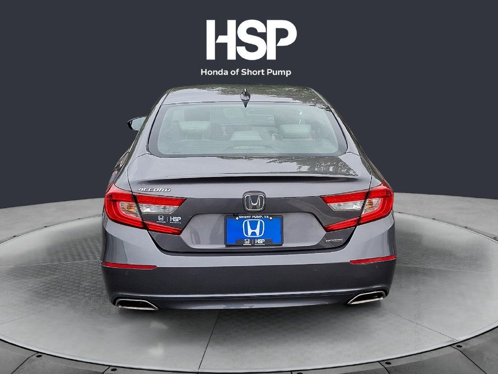 Used 2018 Honda Accord Touring image 4