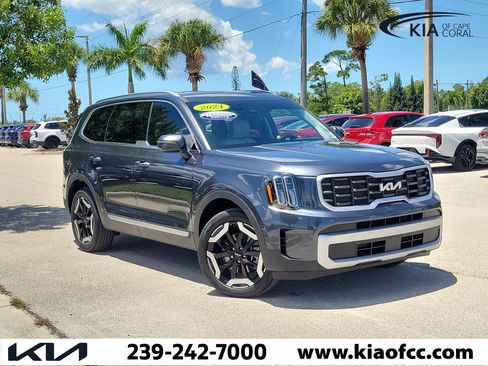 Certified 2024 Kia Telluride S w/ S Sunroof Package FWD image 1