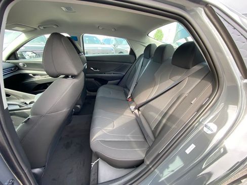 New 2026 Hyundai Elantra SE FWD image 30