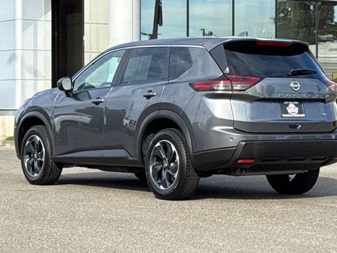Certified 2025 Nissan Rogue SV AWD/4WD image 8
